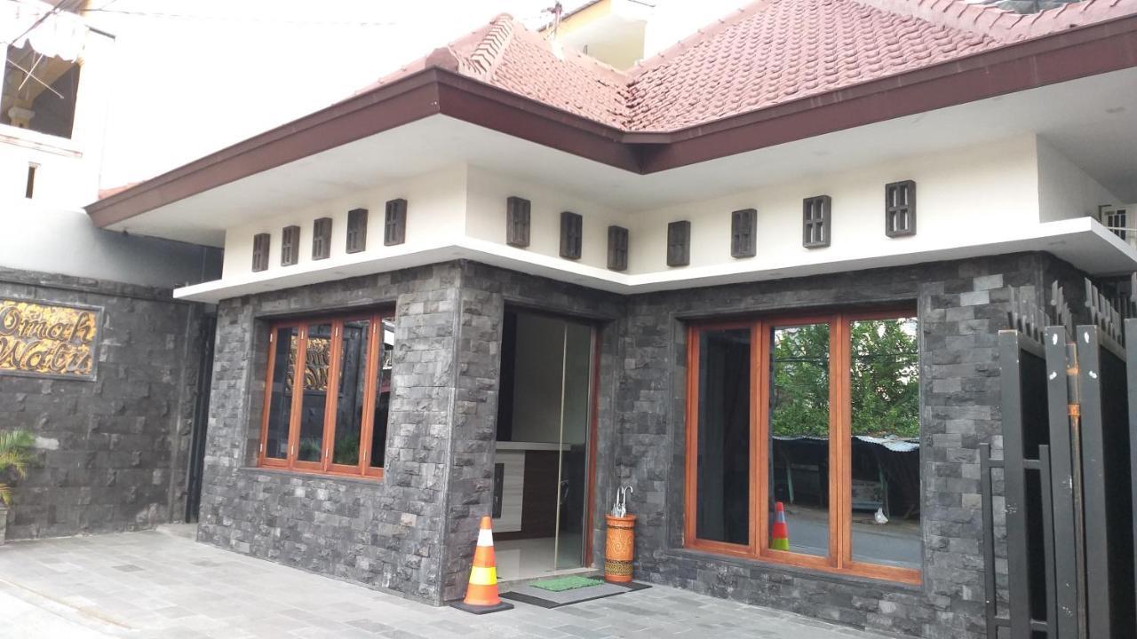 Omah Watu Homestay Yogyakarta Dış mekan fotoğraf